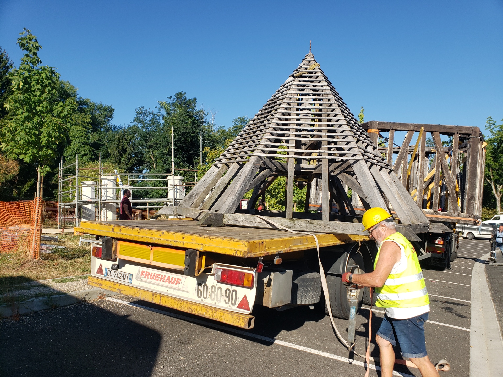 2022.08 - Remontage du pigeonnier
