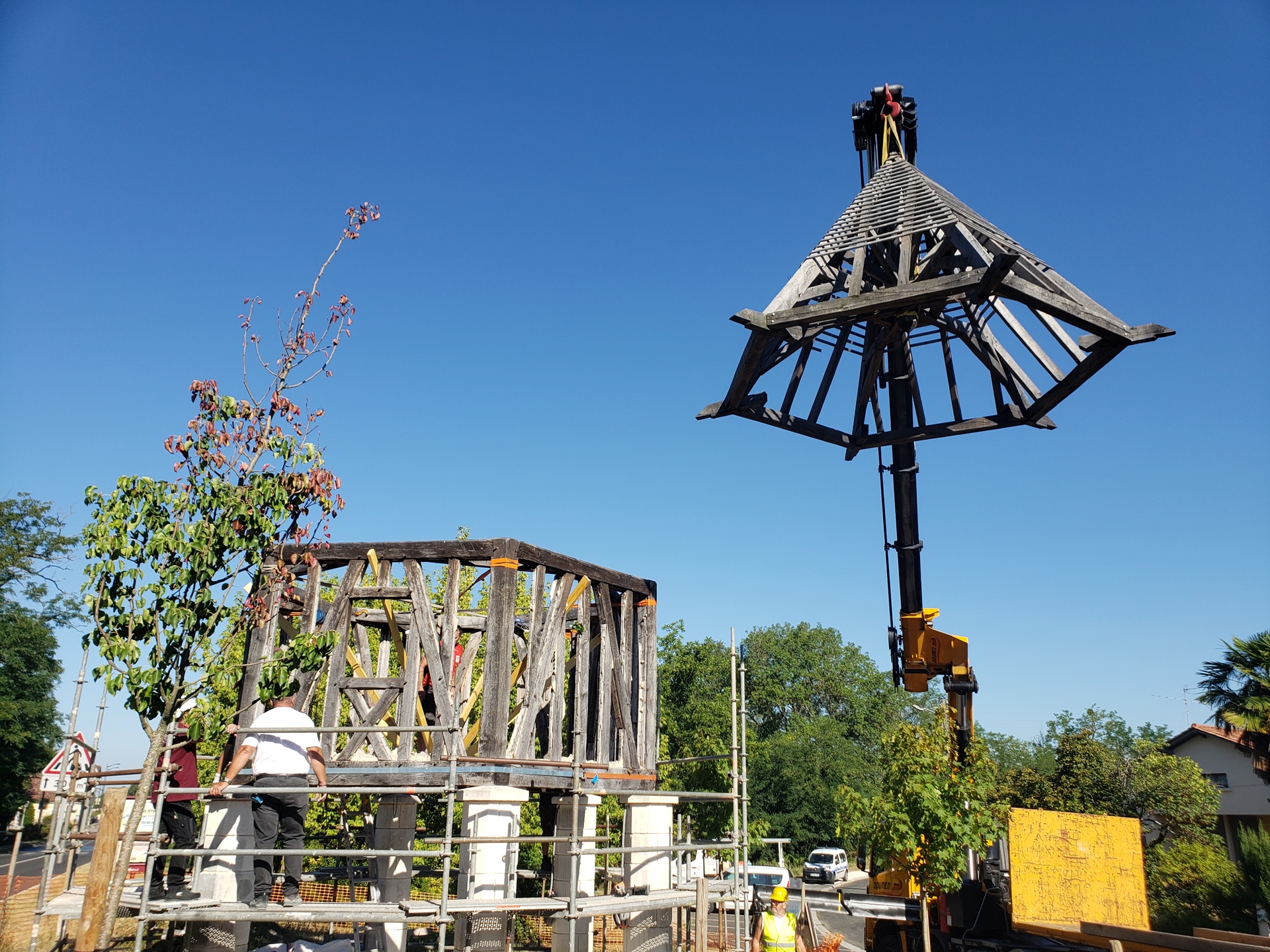 2022.08 - Remontage du pigeonnier