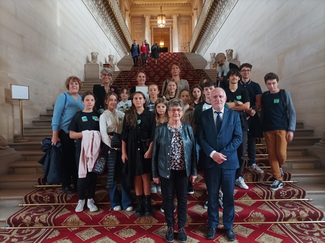 2022.10 - Le CMEJ en visite au sénat